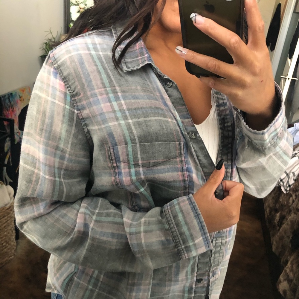 •• Acid Wash Pink/Blue Flannel ••